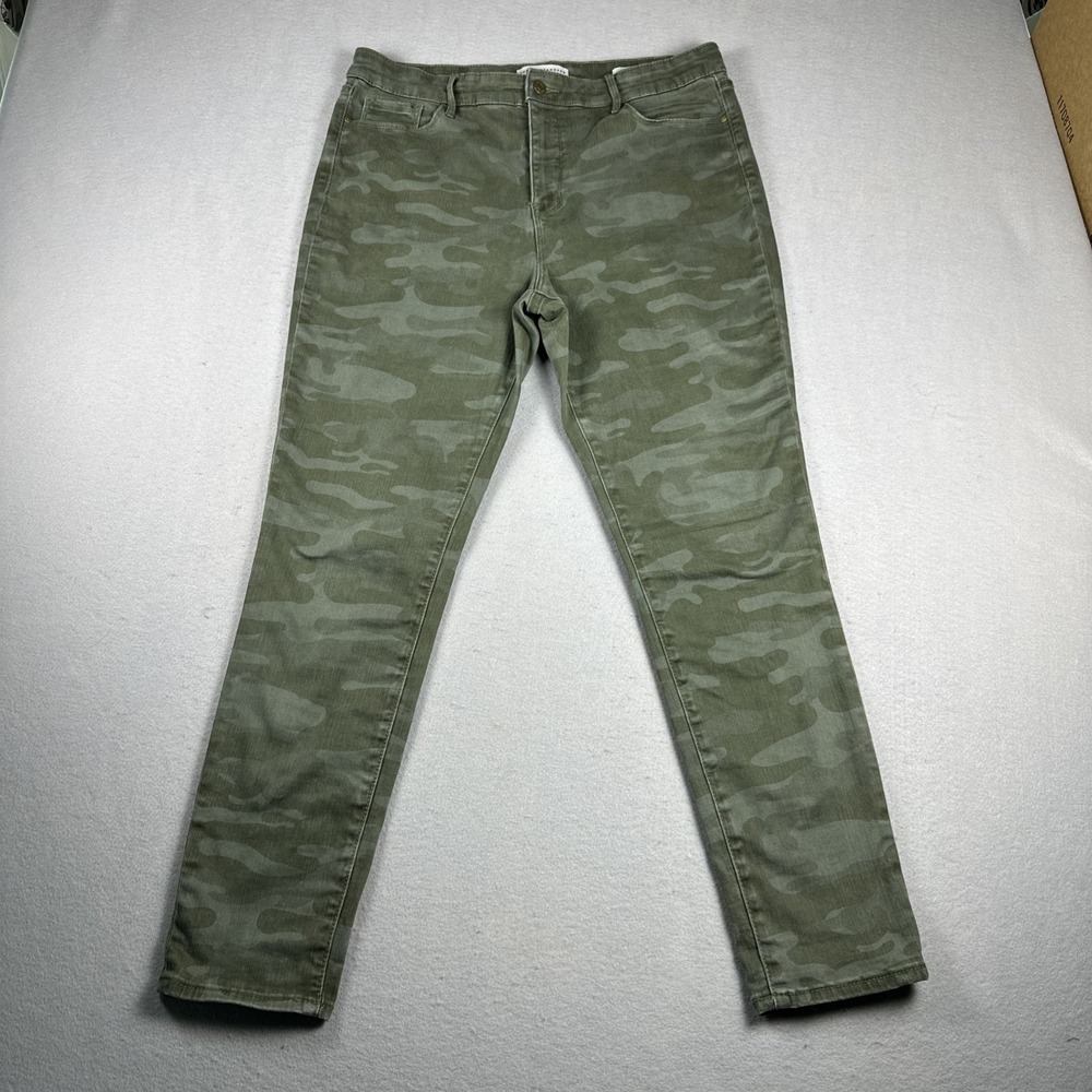 Social Standard By Sanctuary Jeans Womens 14 Green Camo High Rise Skinny